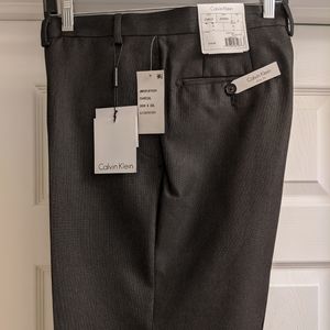 NWT Men's Calvin Klein slim fit pant